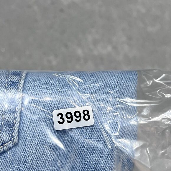 Hollister Shorts Womens SZ 9 Short-Short High Rise 3” Inseam Distressed Raw Hem - Picture 13 of 13